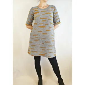 APOM (A Piece of Me) pre-owned grey and mustard dress size 6 (fits 6-small 8)