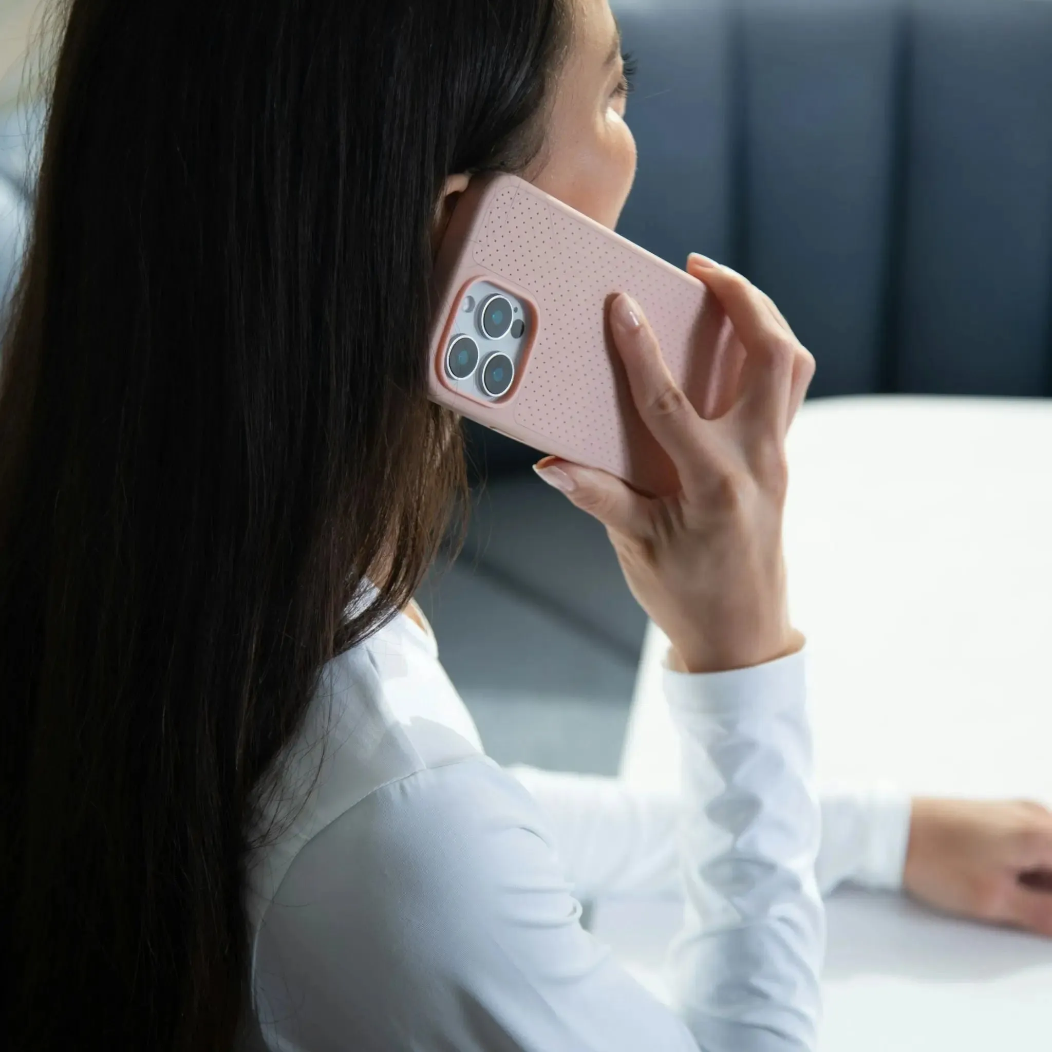 City Case with MagSafe for iPhone 16