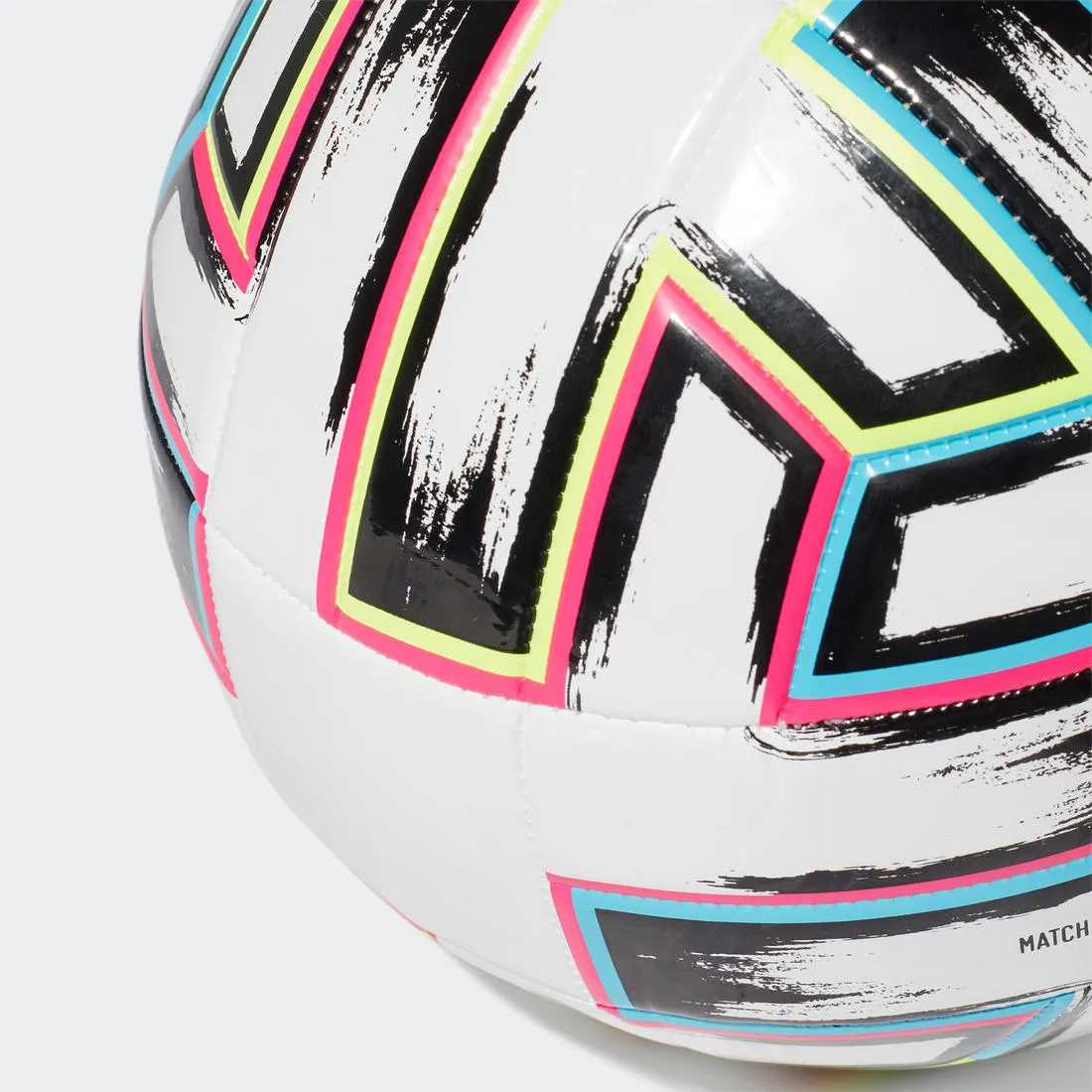 Euro 2020 Uniforia Top Capitano Ball