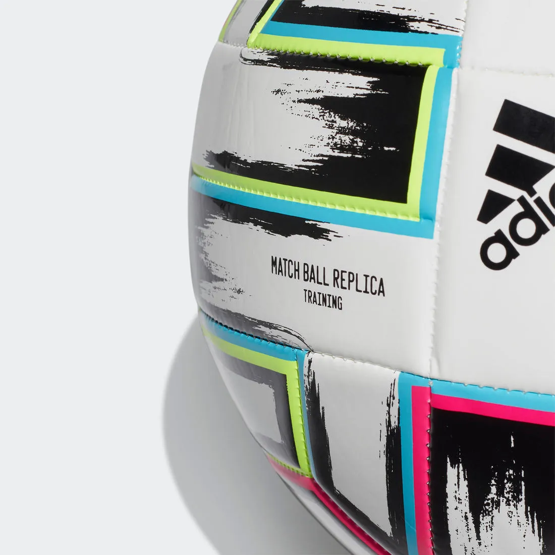Euro 2020 Uniforia Top Capitano Ball