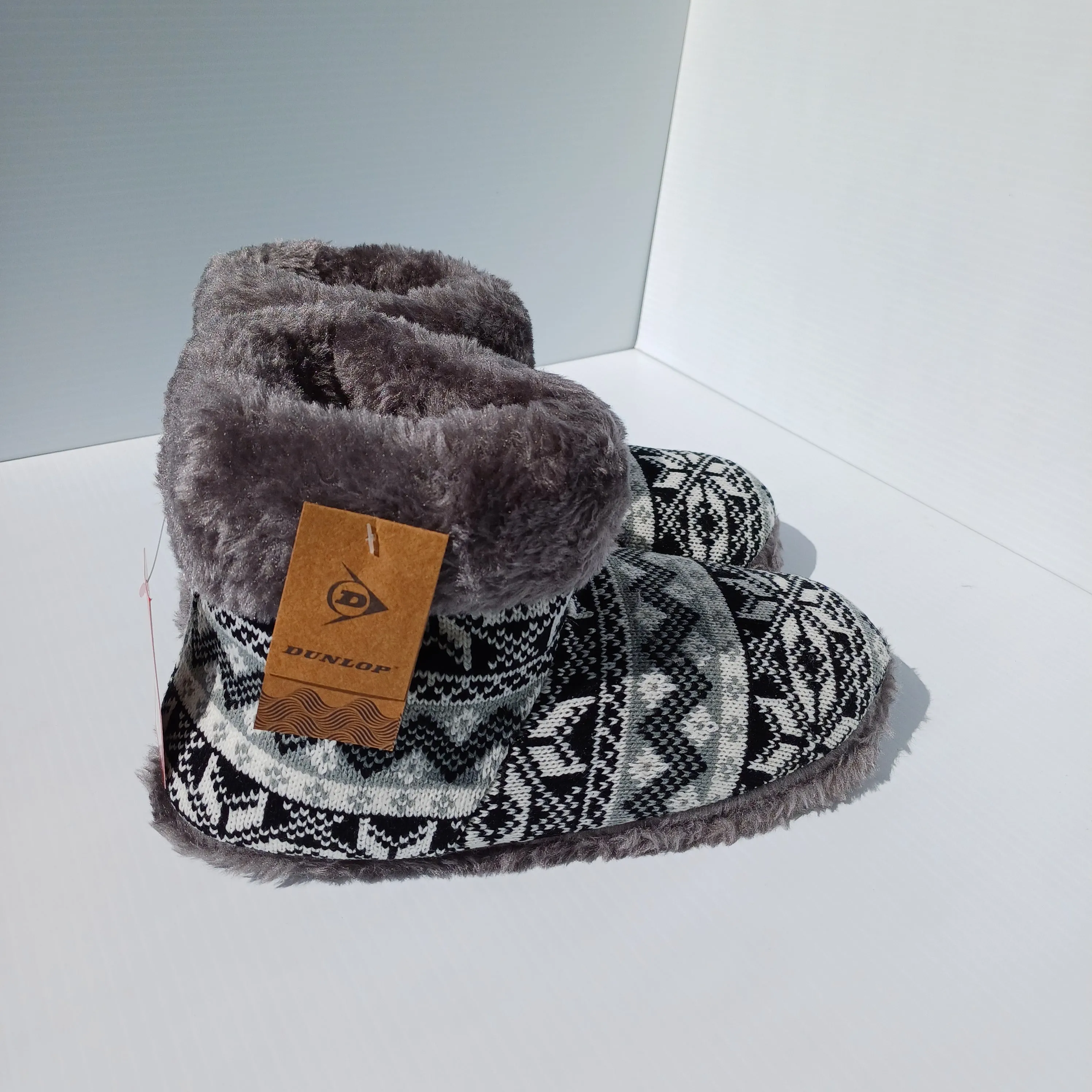 Grey Print Cozy slippers
