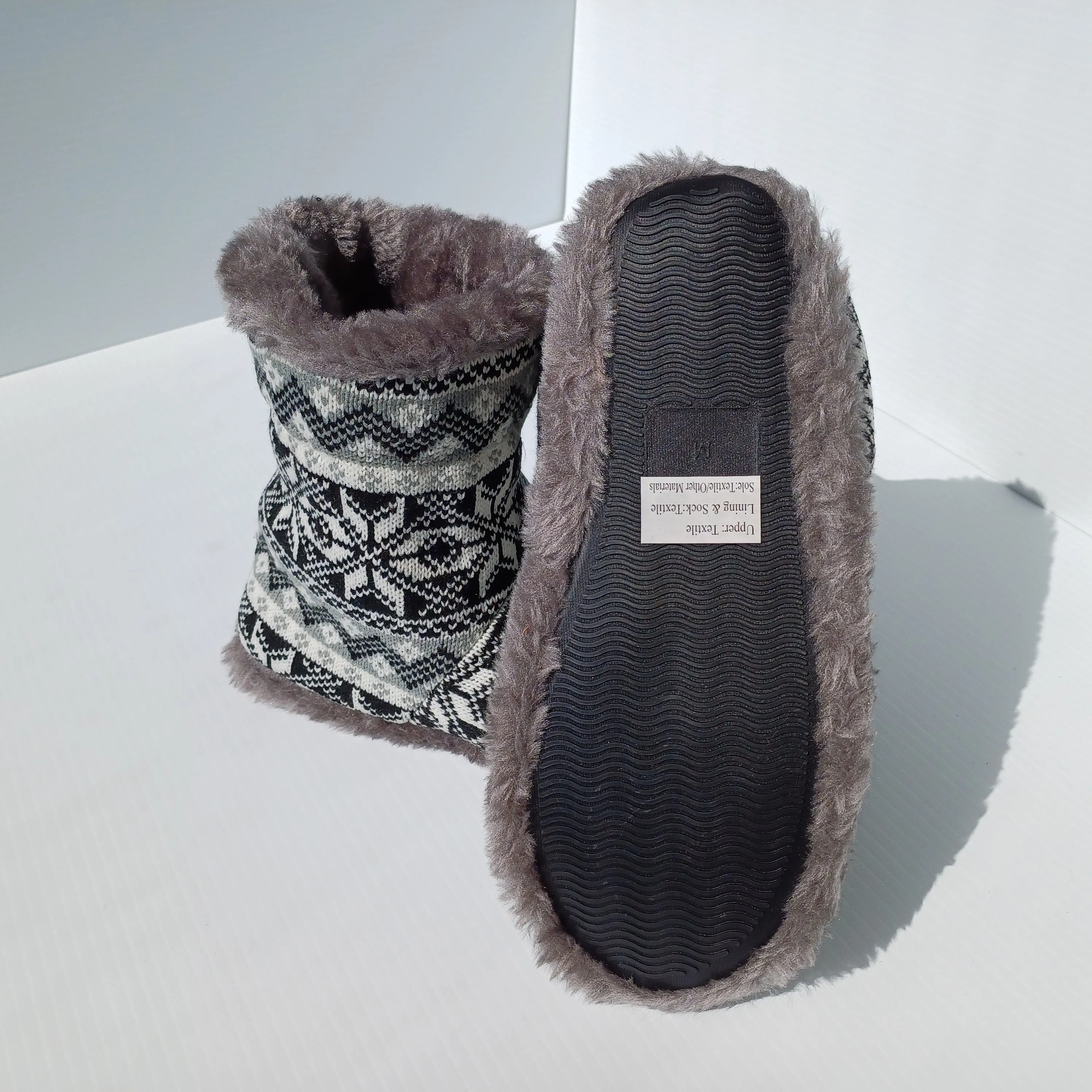 Grey Print Cozy slippers