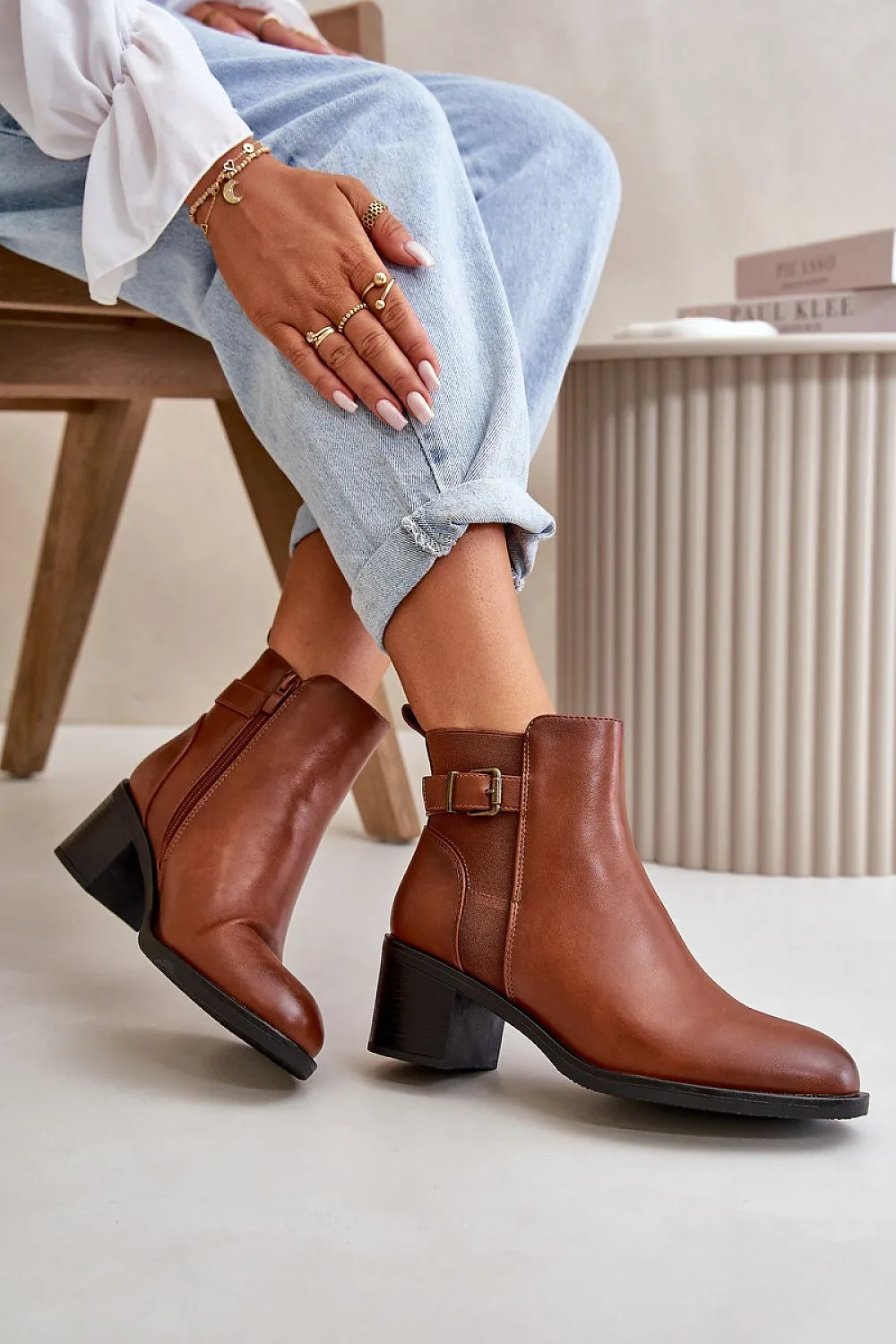 Heel boots