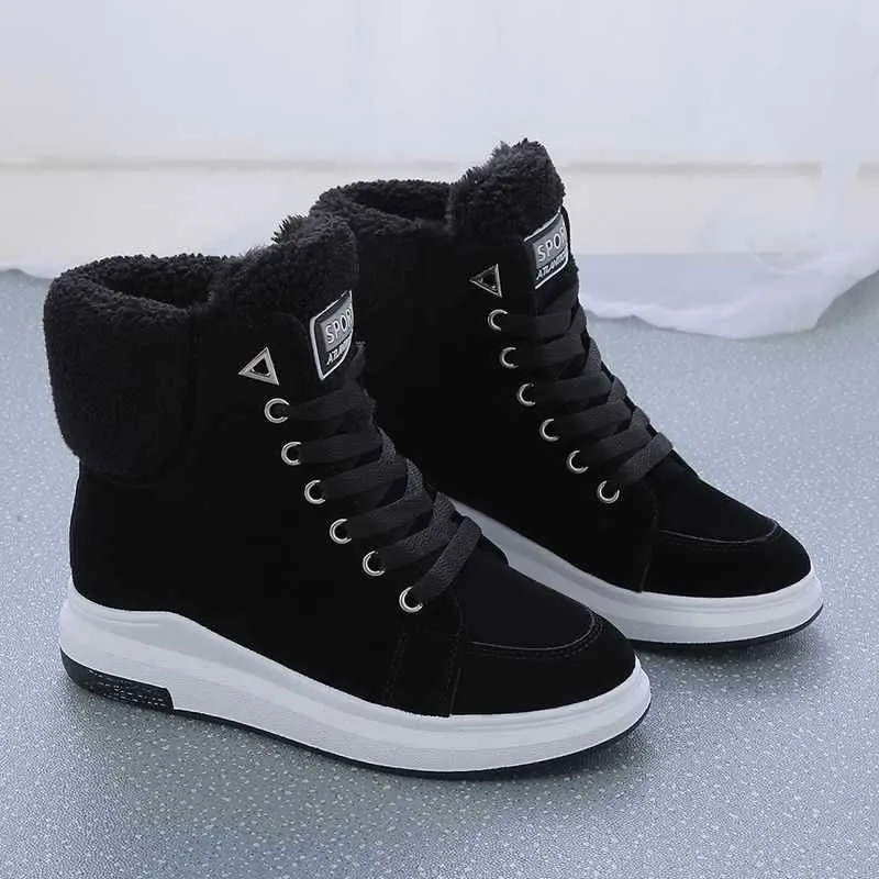 Martin Boots Fleece-Lined