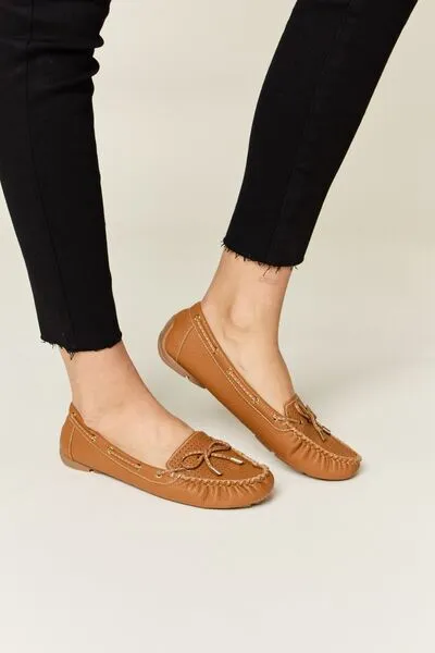 Moccasin Style Front Bow Flat Loafers in Tan