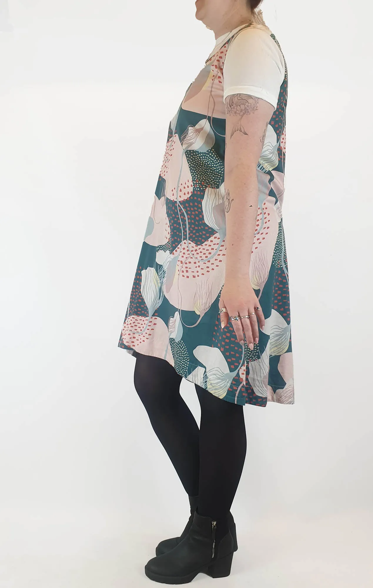 Nerida Hanson 100% cotton green-based print dress size M