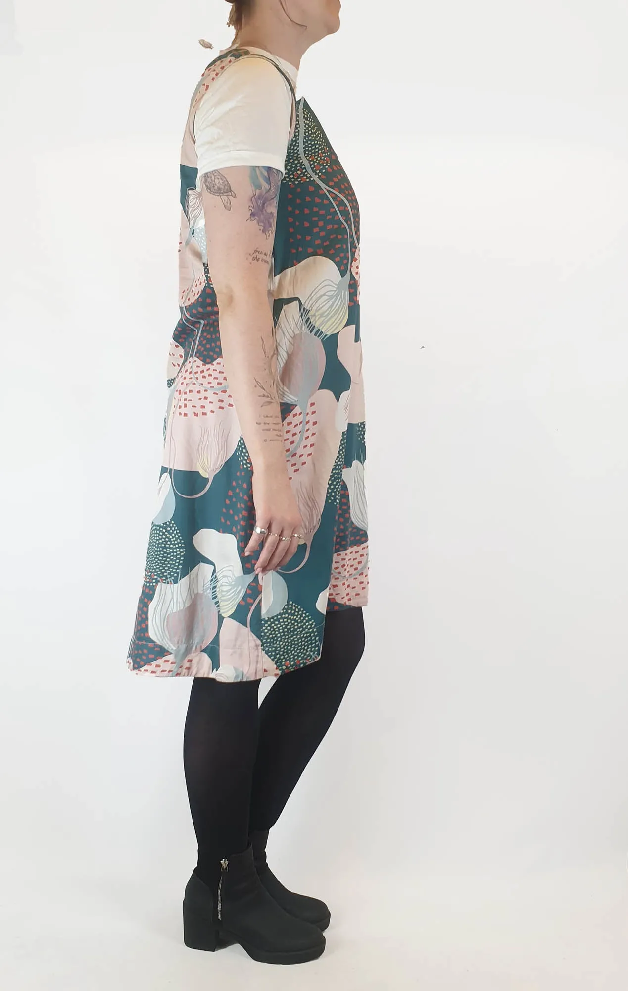 Nerida Hanson 100% cotton green-based print dress size M