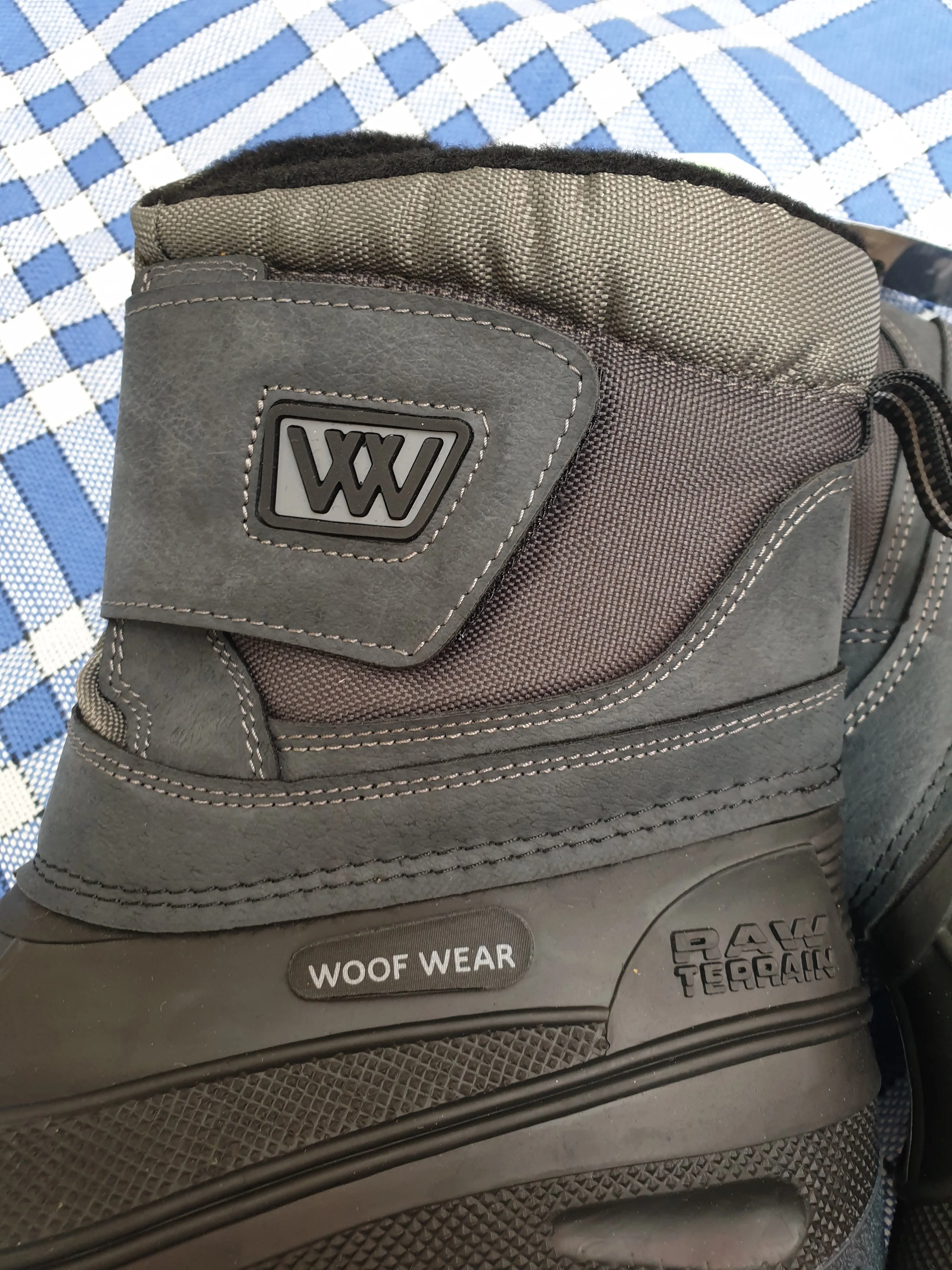 NEW woof wear yard boots childs sizes 11,12,13
