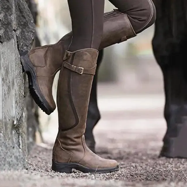 Orthopädische Stiefel mit Schnallendetails - Elara