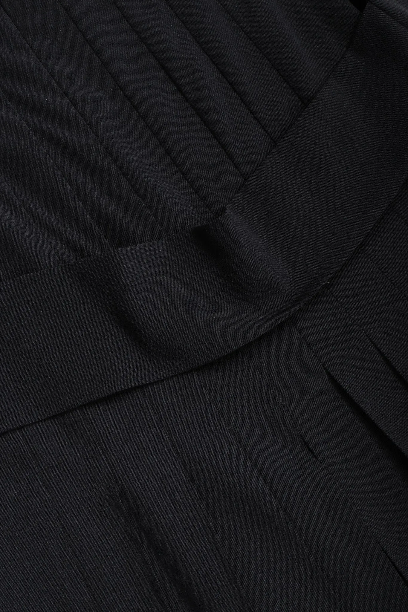 Pleat Back Skirt