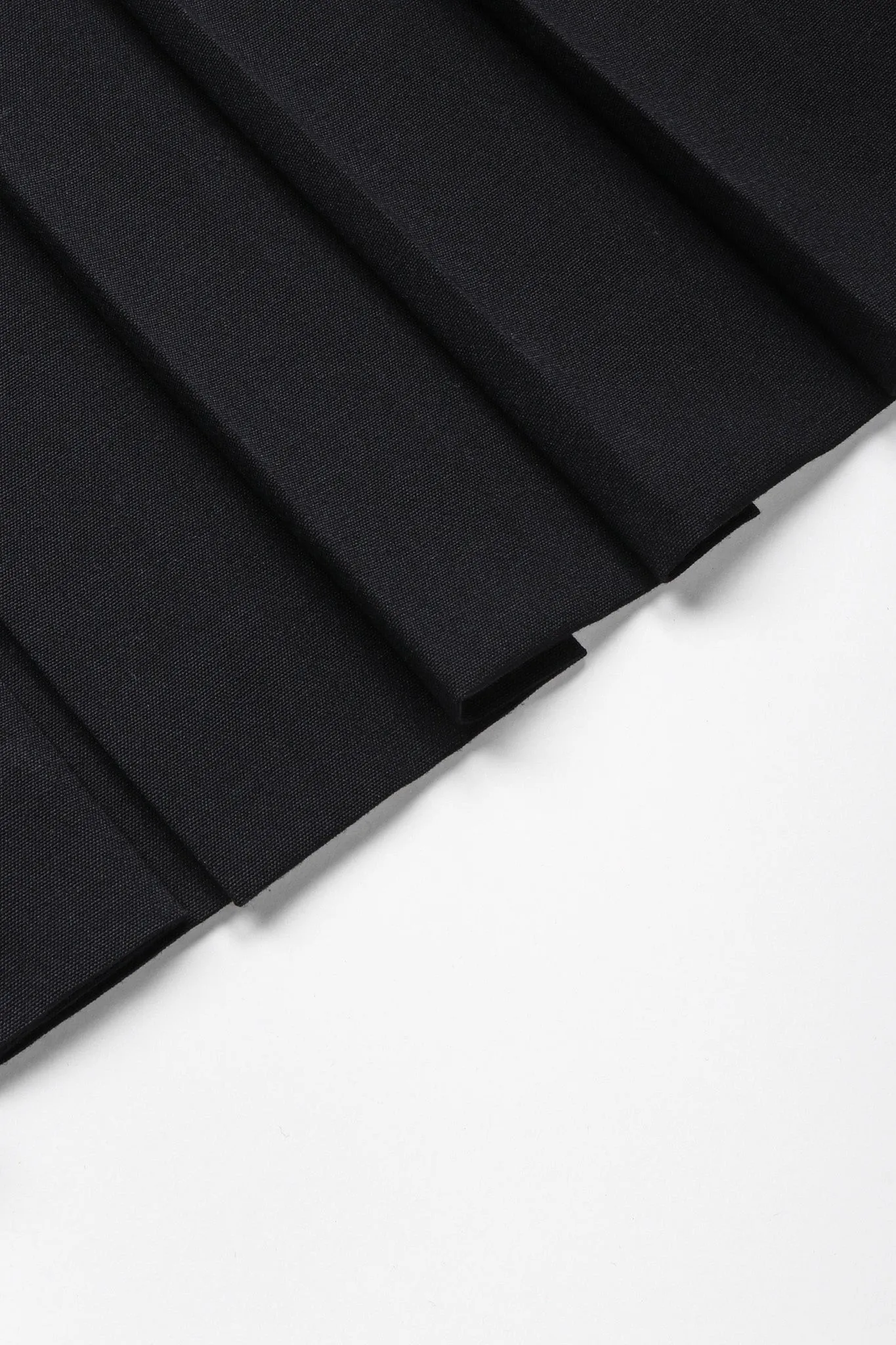 Pleat Back Skirt