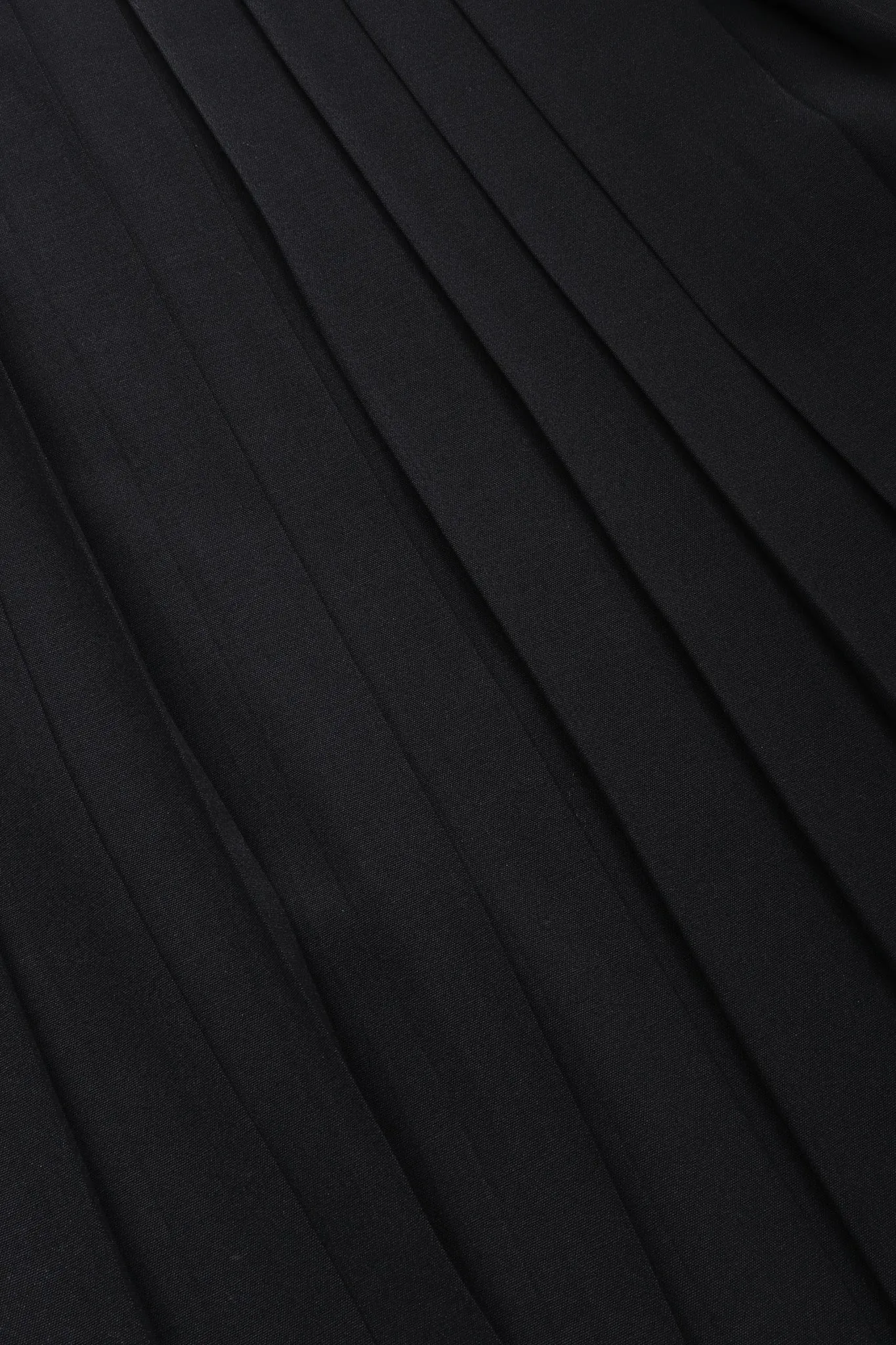 Pleat Back Skirt