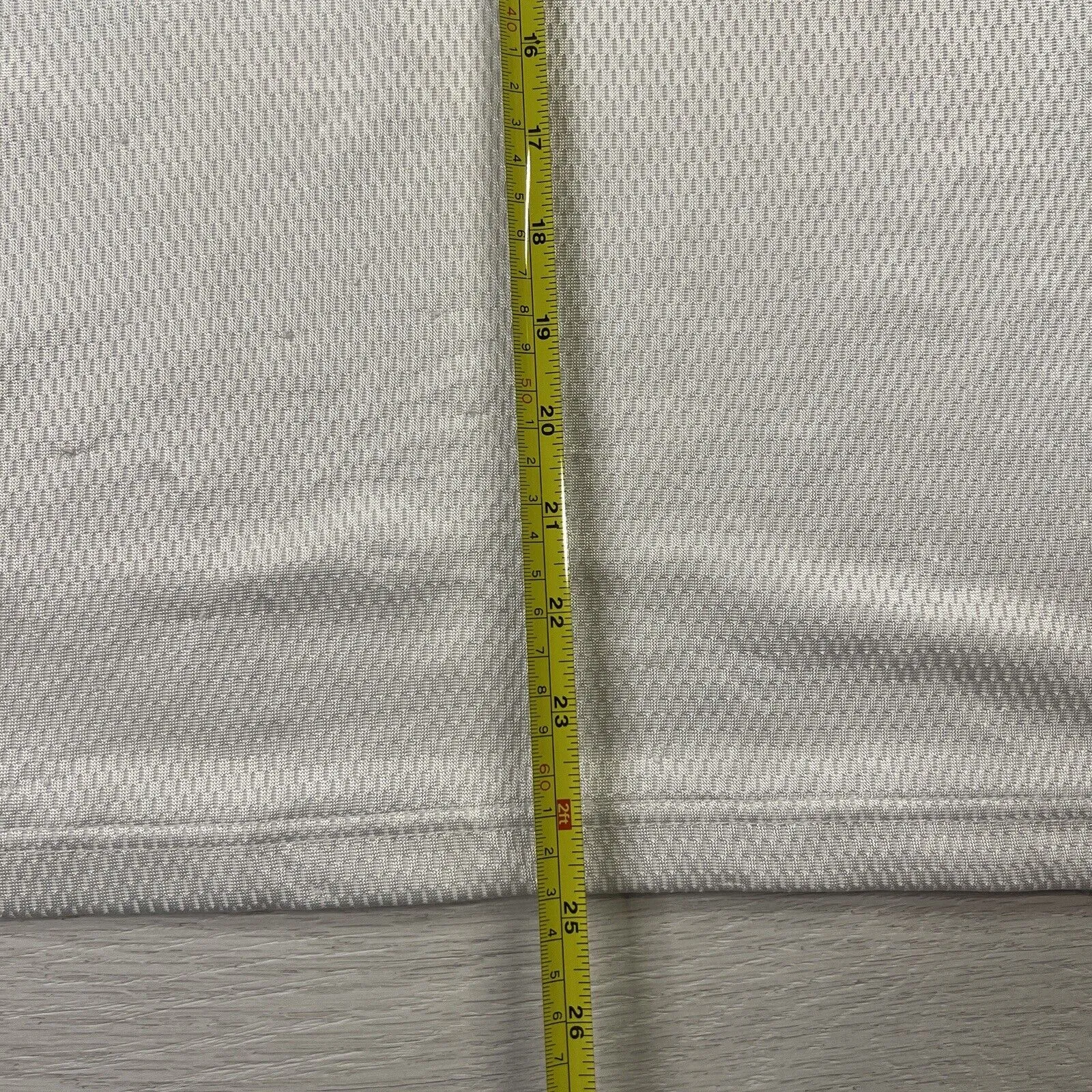 Reebok Basketball White Sleevless Top Size L (Measures S/M)