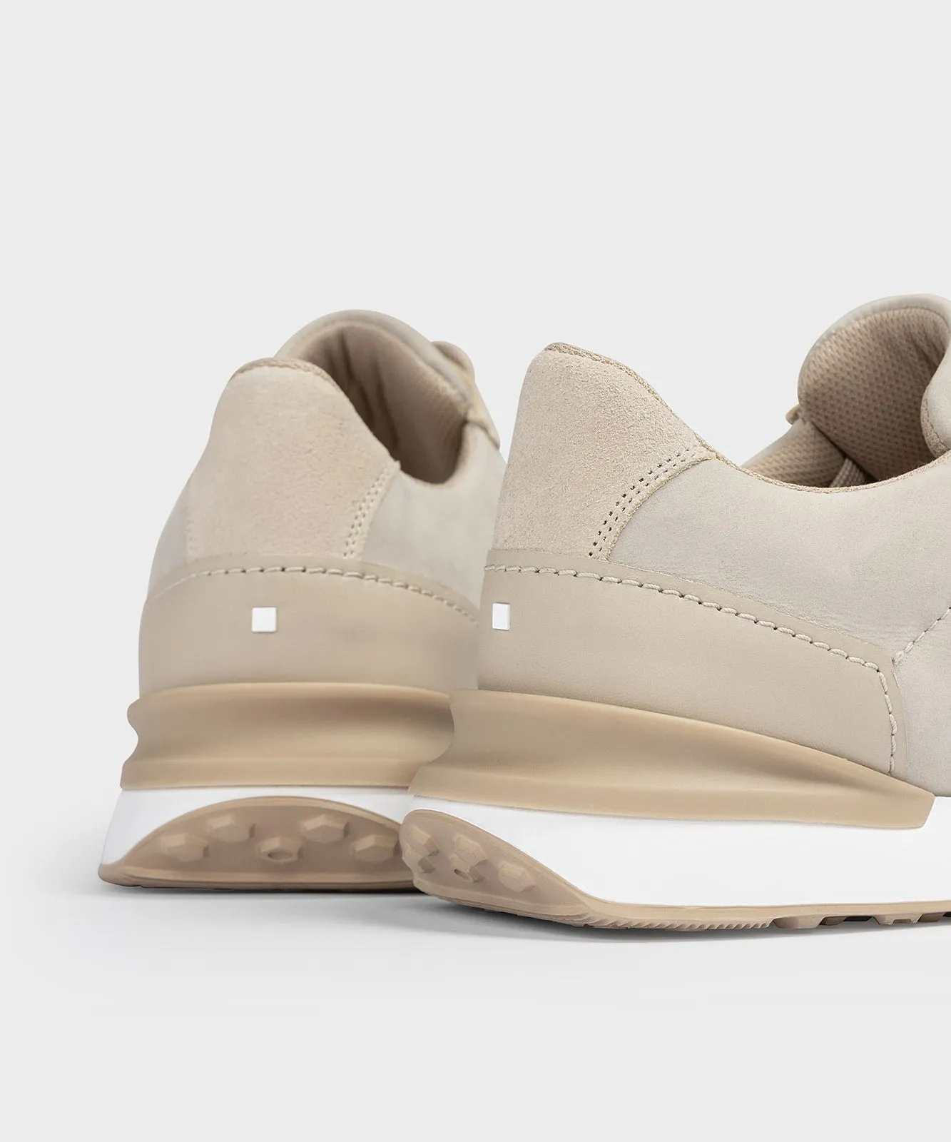 RS 02 Nubuck Sand