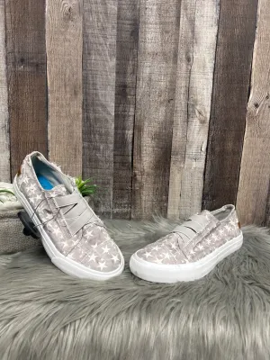 Shoes Sneakers By Blowfish In Grey & White, Size: 8