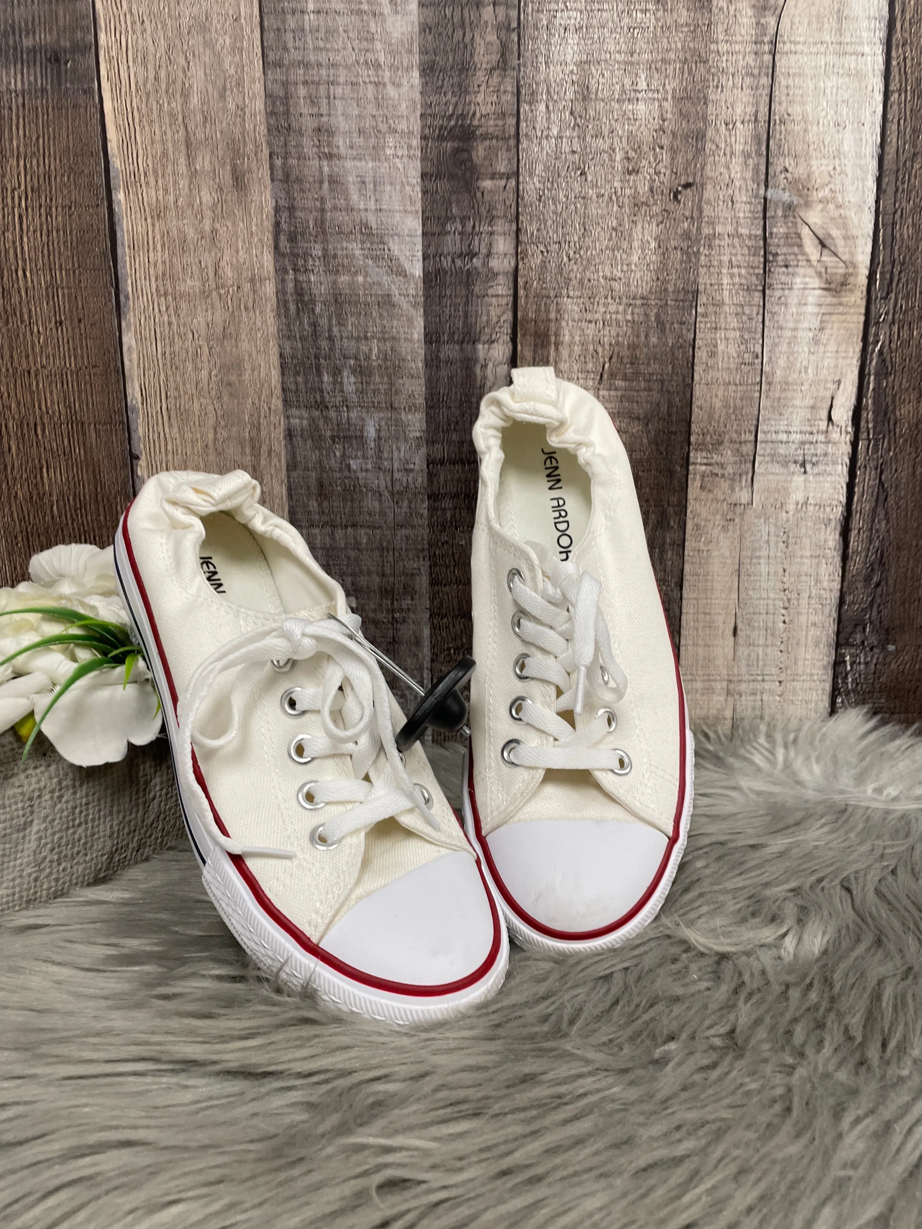 Shoes Sneakers By Cme In White, Size: 8.5