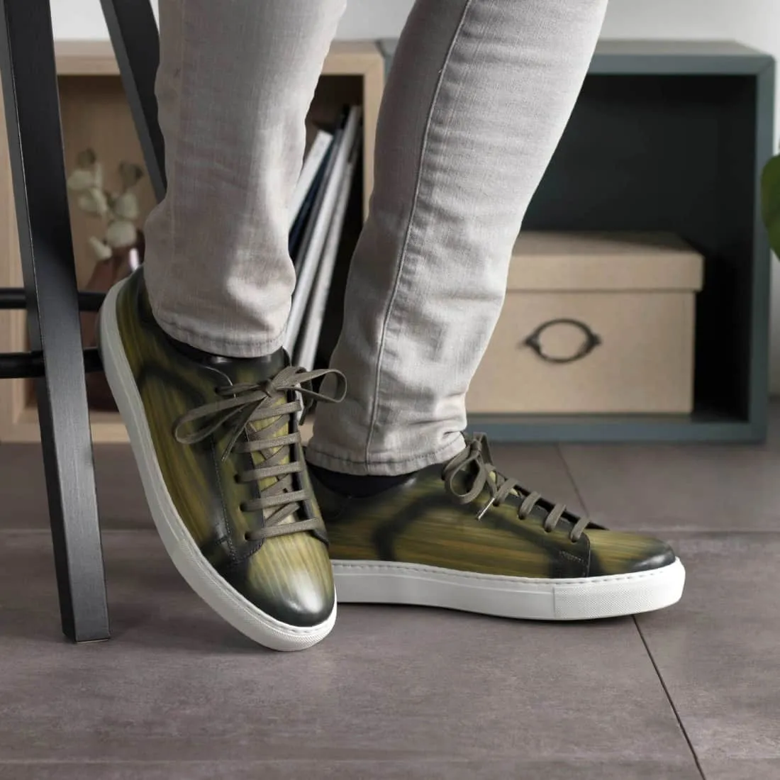 Sneakers Jersey en cuir patiné vert - Semelles Blanches