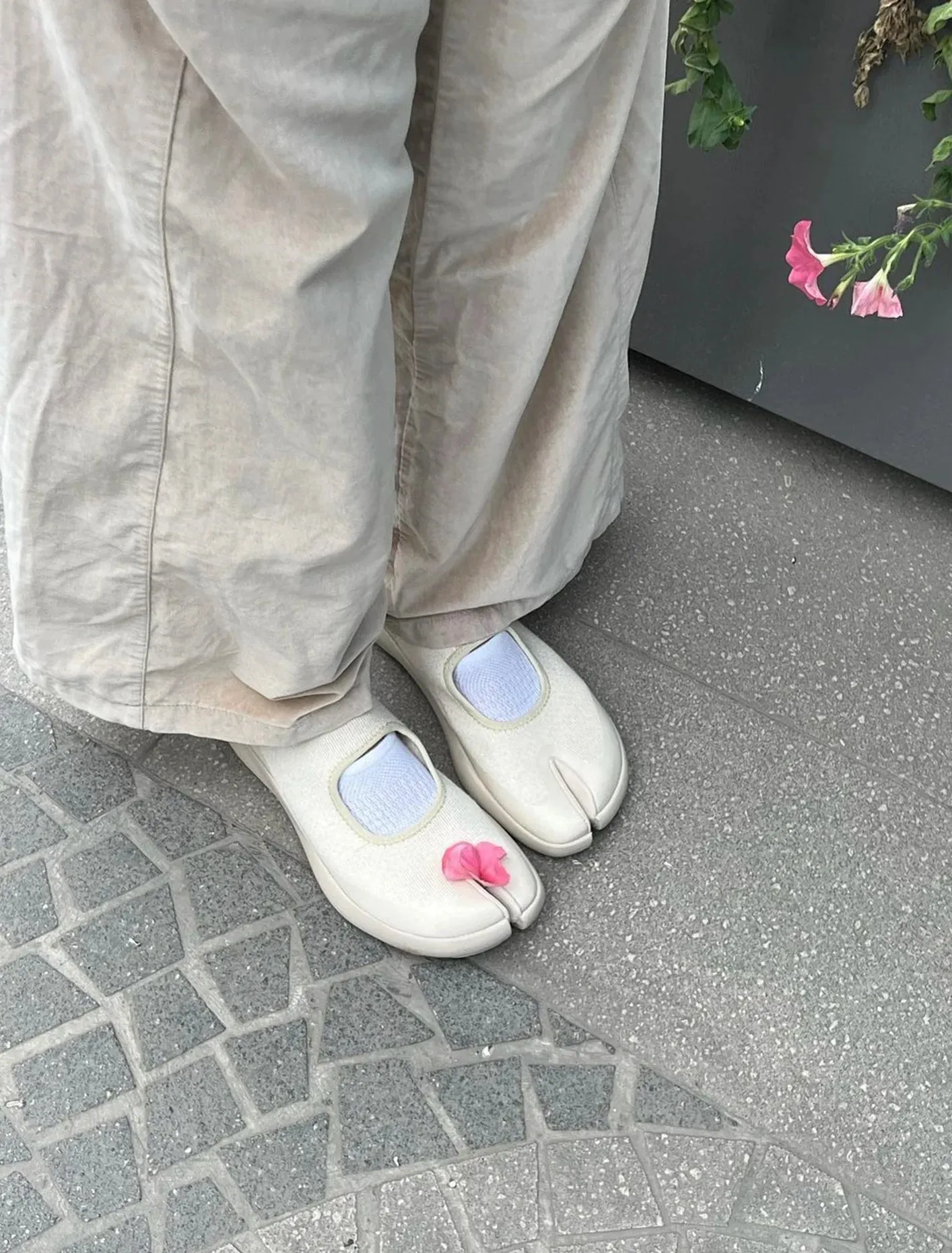 Tabi Sandal