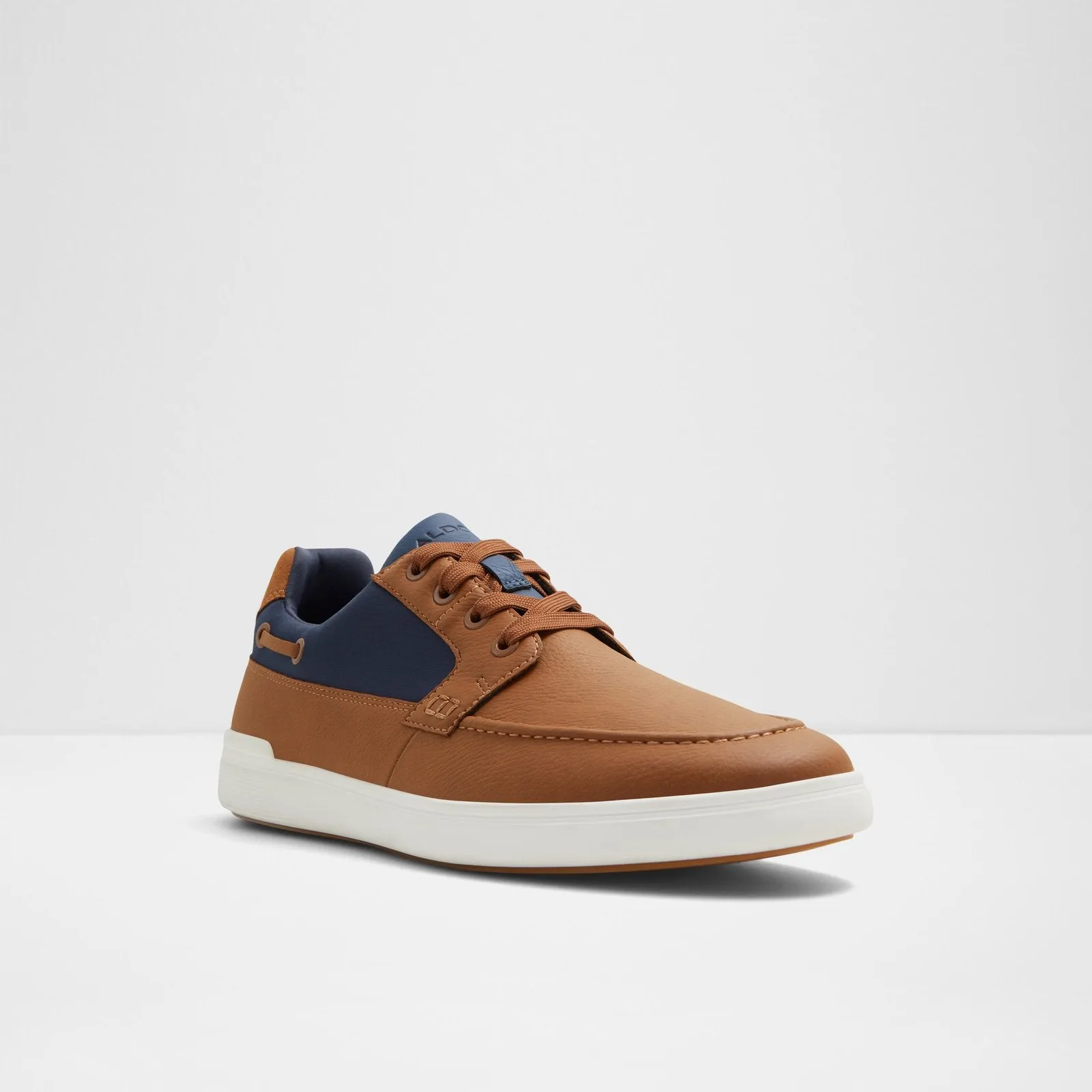 Tazz / Sneakers