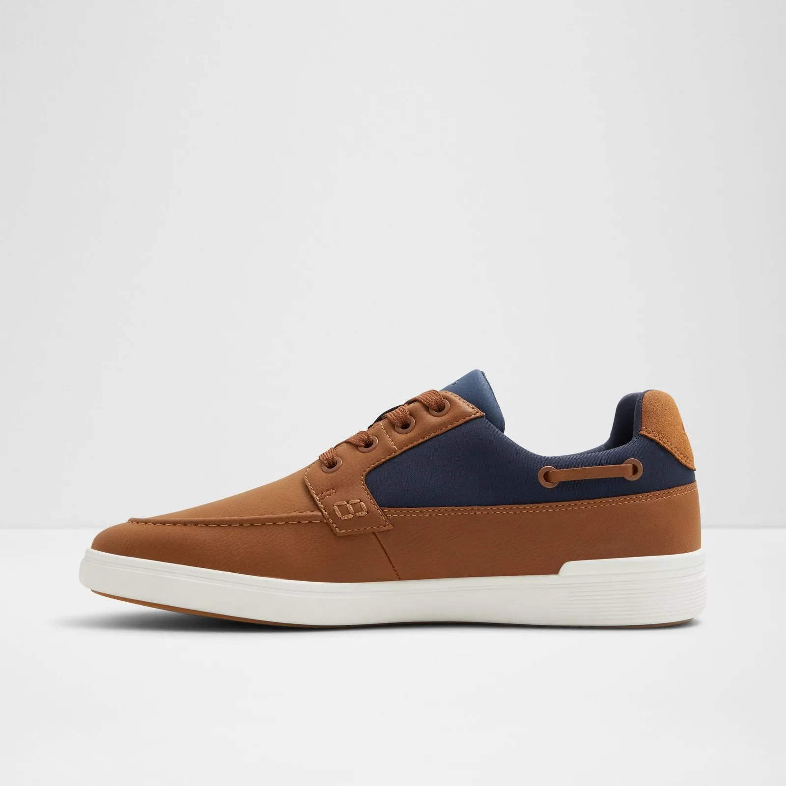 Tazz / Sneakers