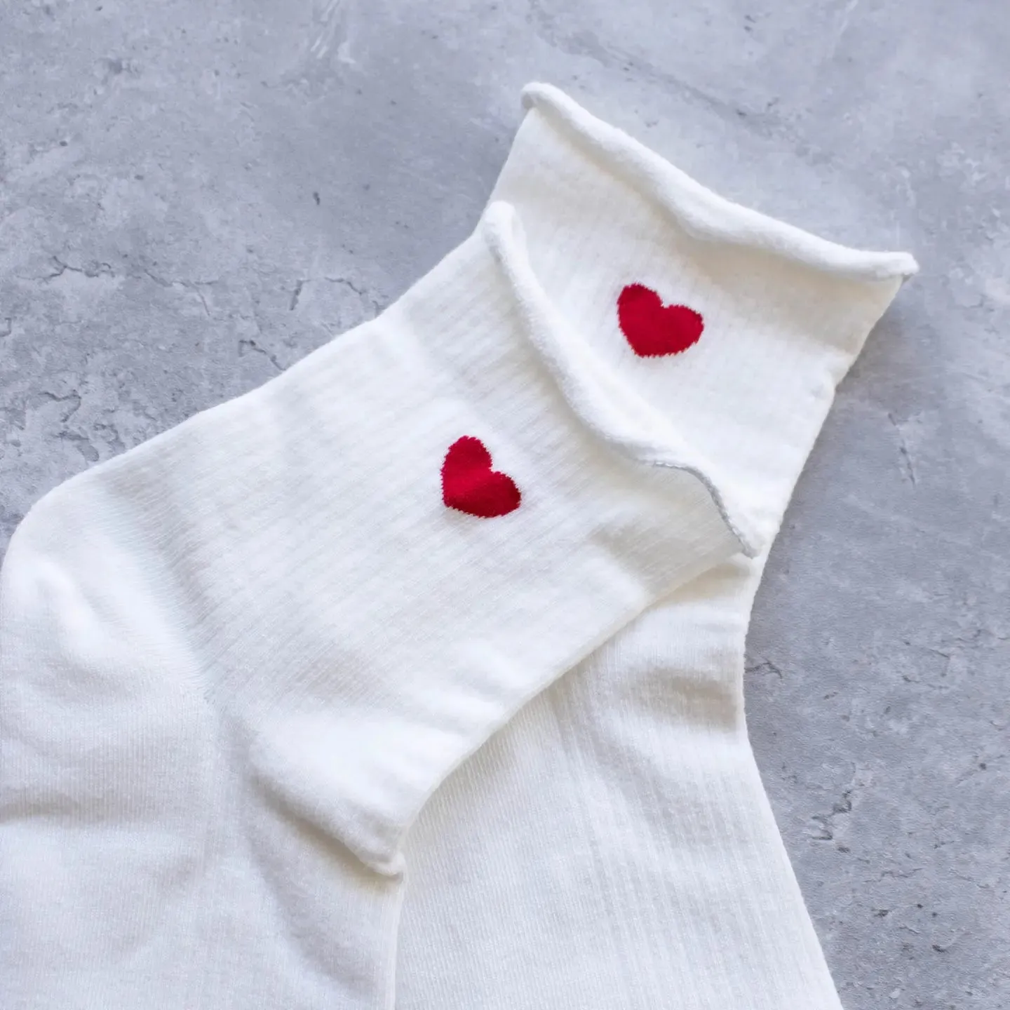Tiepology - Amelia Little Heart Socks (White)
