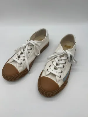 White Shoes Sneakers Clothes Mentor, Size 9.5
